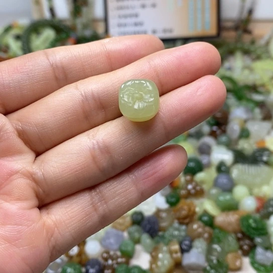 和田玉配饰未镶嵌