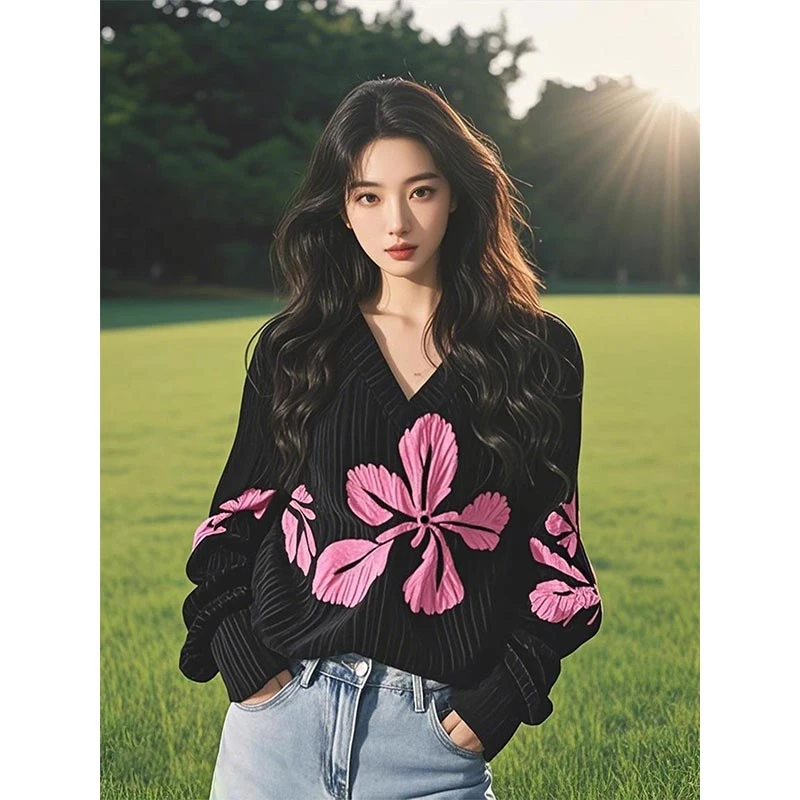 高级感黑色v领印花针织衫女2025年春季新款减龄洋气毛衣长袖上衣