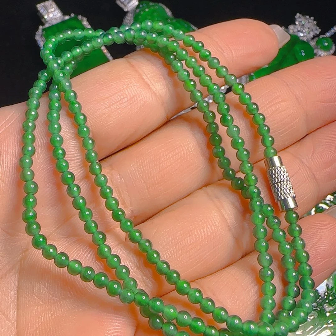 翡翠吊坠(赠链)未镶嵌