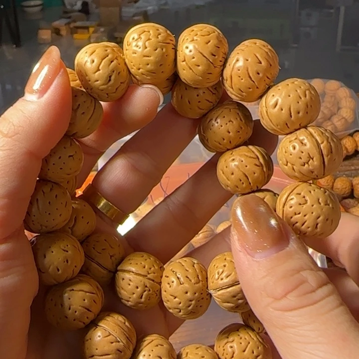 不***床桃核吊坠盘锦野生肌肉文