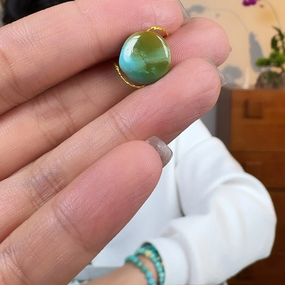 绿松石未镶嵌挂件