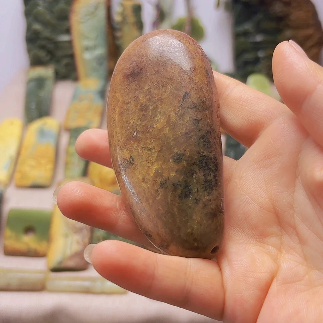 岫岩河磨玉（透闪石质玉）未镶嵌挂件