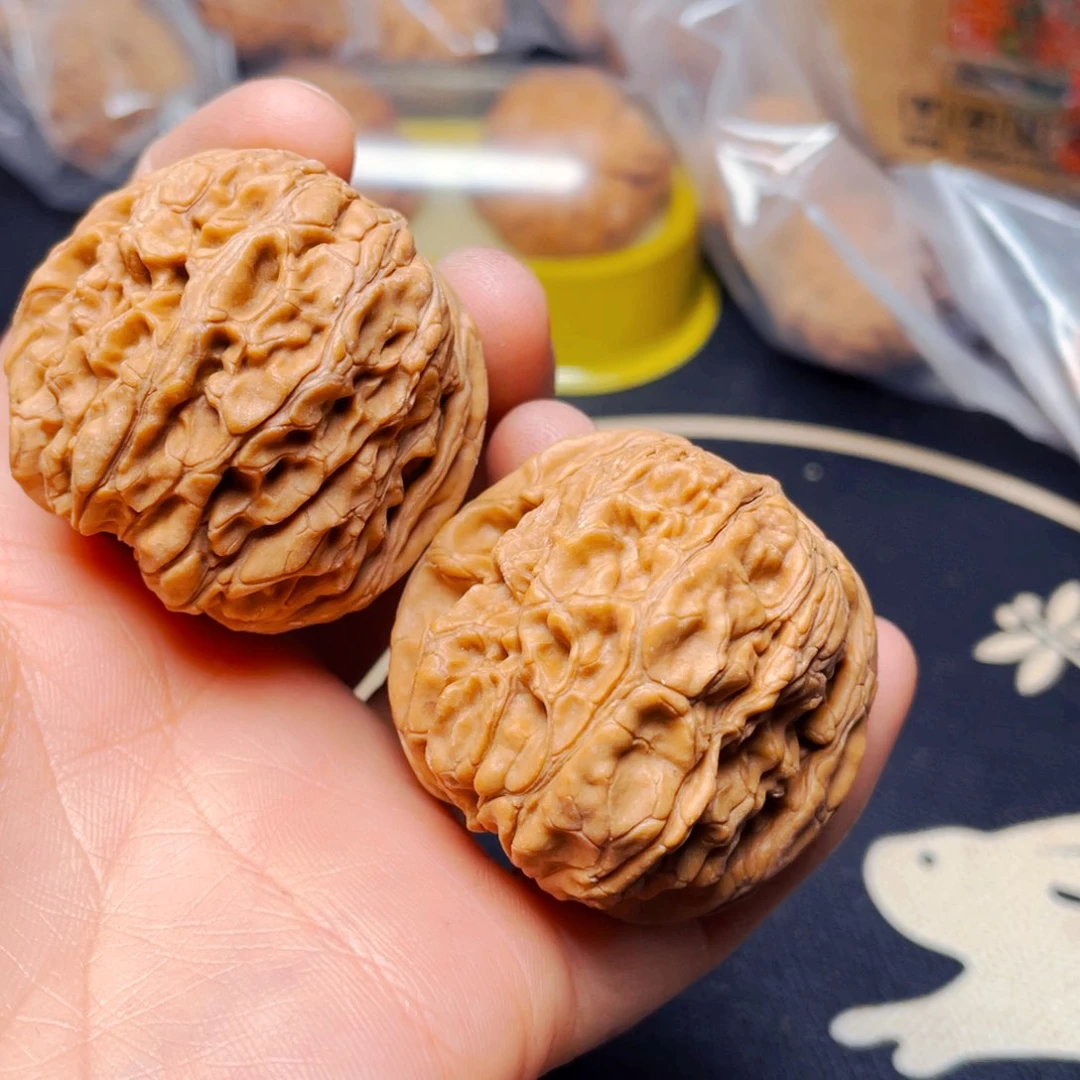 吊坠文玩核桃闷墩子