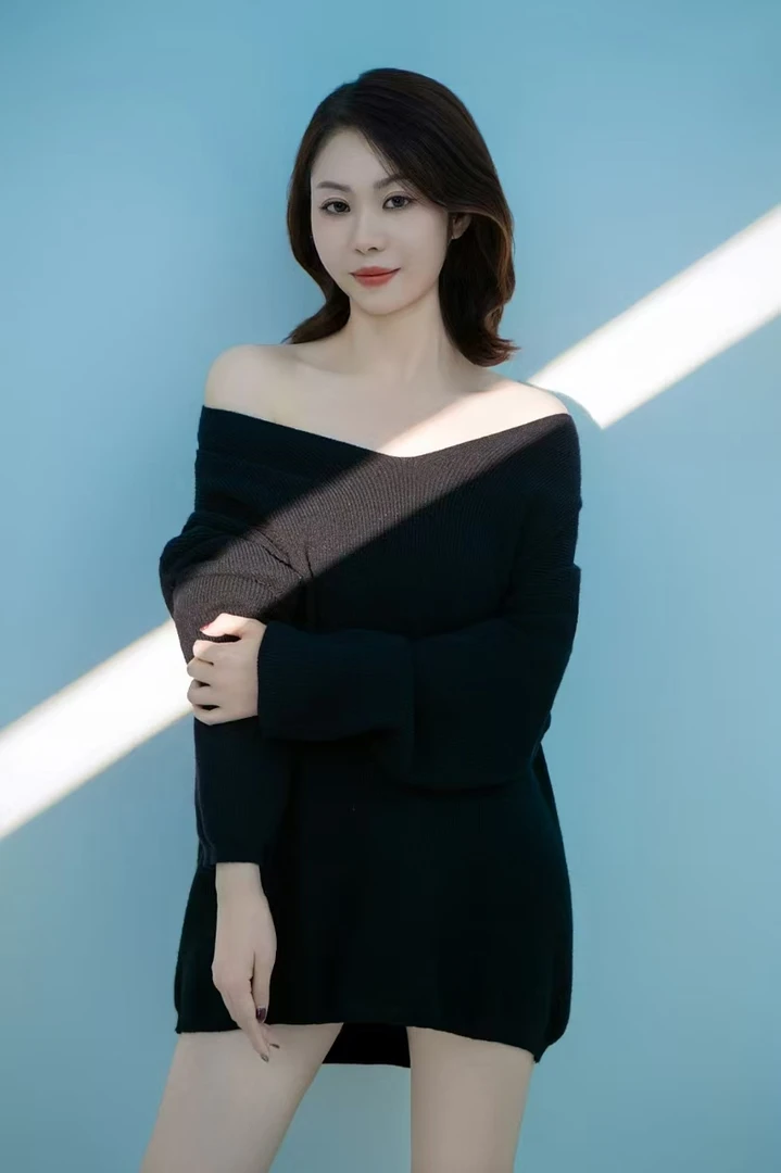 Y【珍珍粉丝专享】深圳南油高端女装2025春夏新品女装
