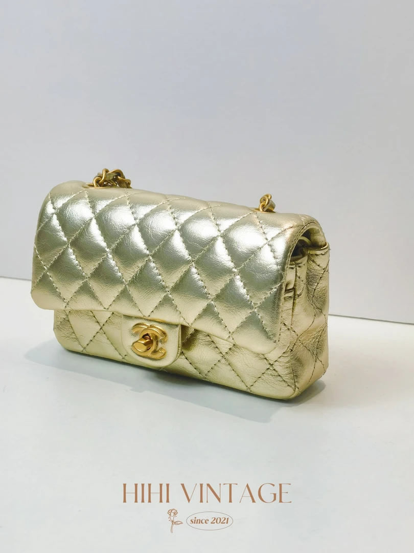 99新 Chanel/香奈儿 金色爱心珍珠算盘mini包挂 新款镭射