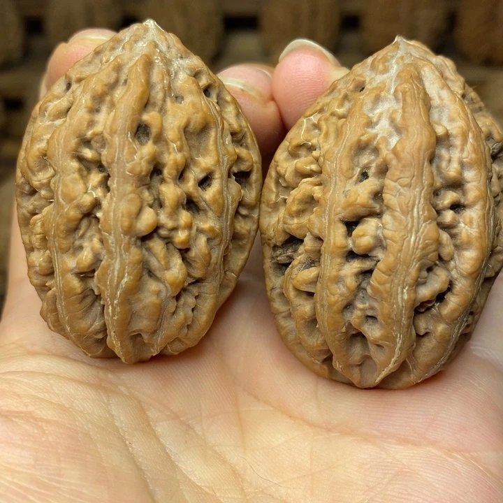 文玩核桃吊坠豆粒塔，文玩