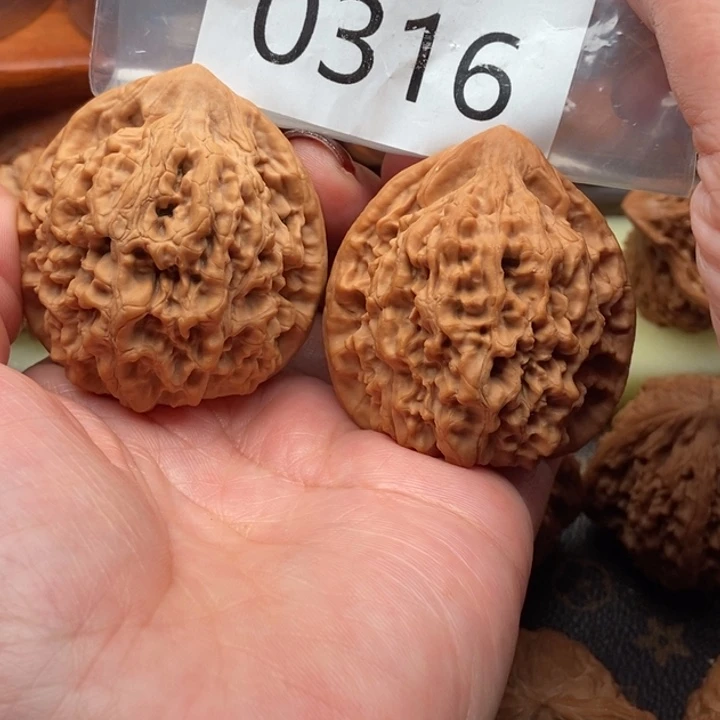 吊坠文玩核桃官帽47.5