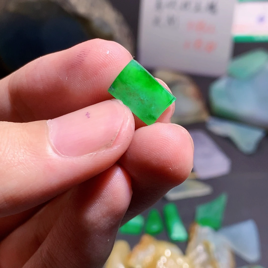 未镶嵌定制翡翠翡翠