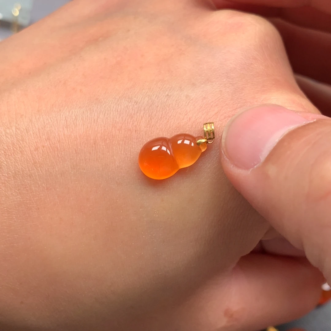 南红玛瑙未镶嵌颈饰