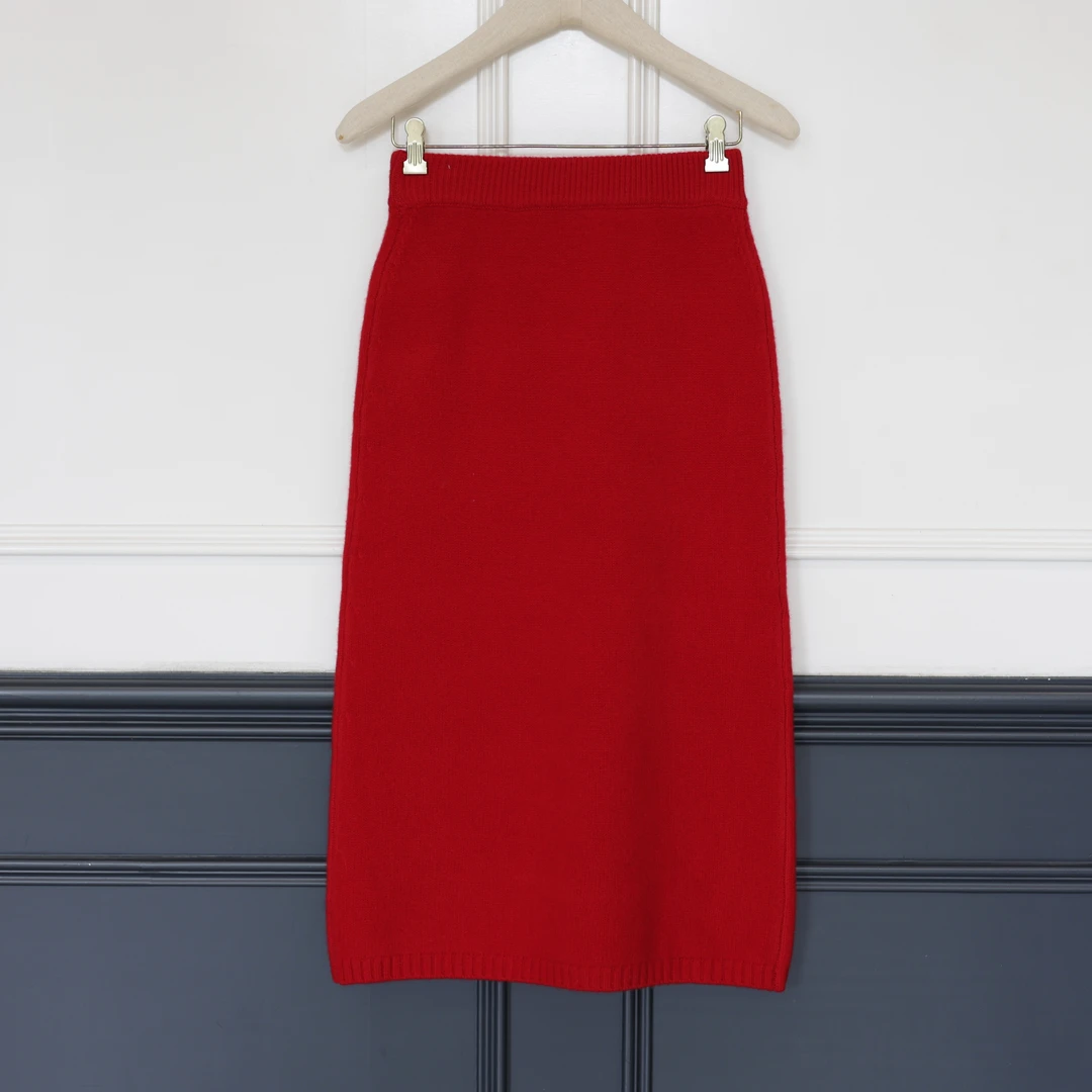 【壁虎姐】GECKO2025新款 红色冬季针织H版型修身松紧腰半裙