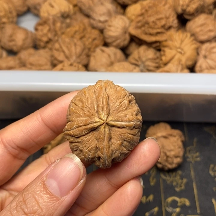 ****人文玩核桃吊坠文玩核桃异形单只