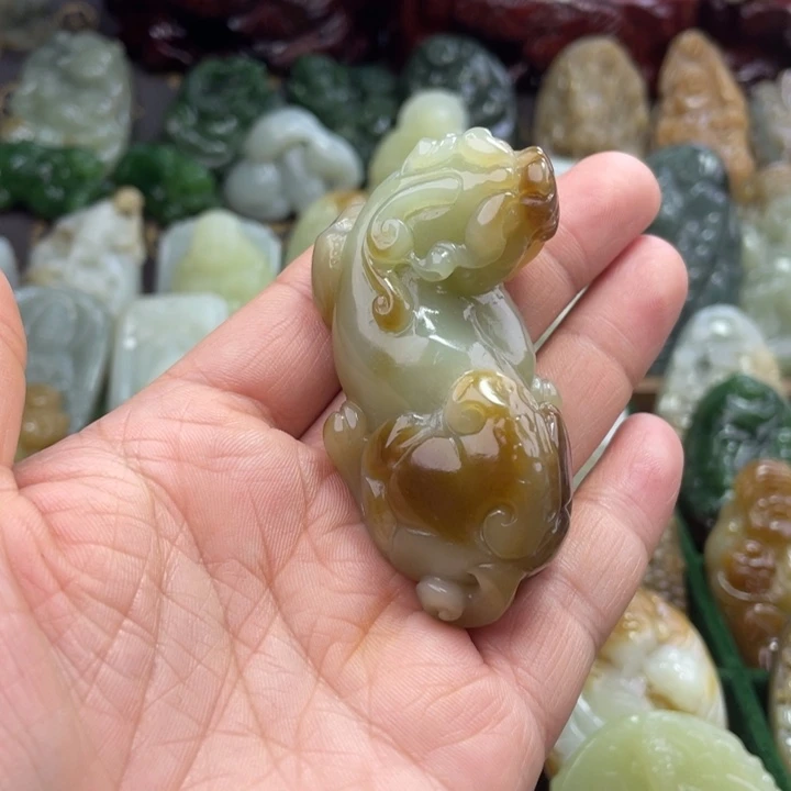 和田玉（糖玉）未镶嵌颈饰