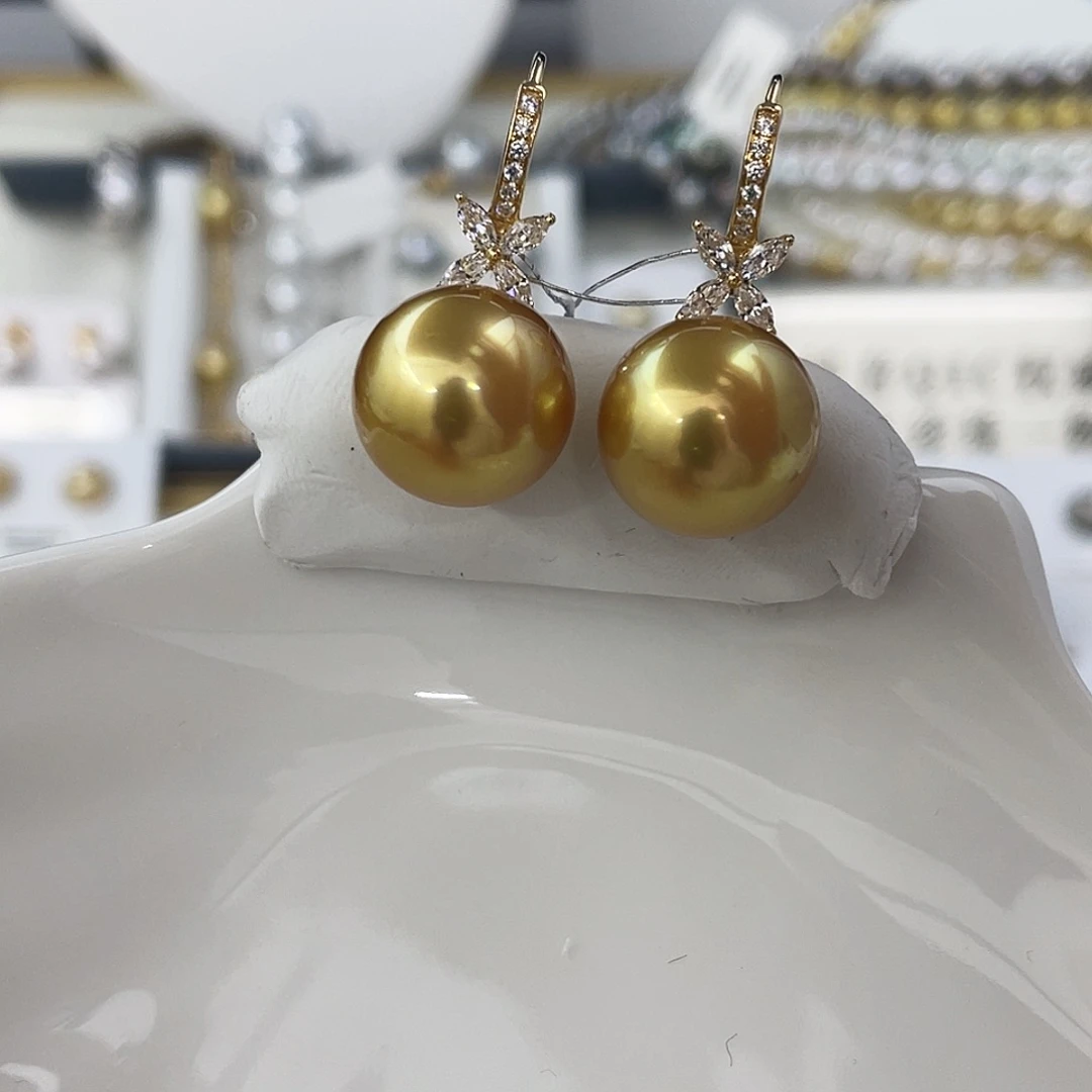 耳饰未镶嵌海水珍珠G级浓茶金14.2mm微瑕