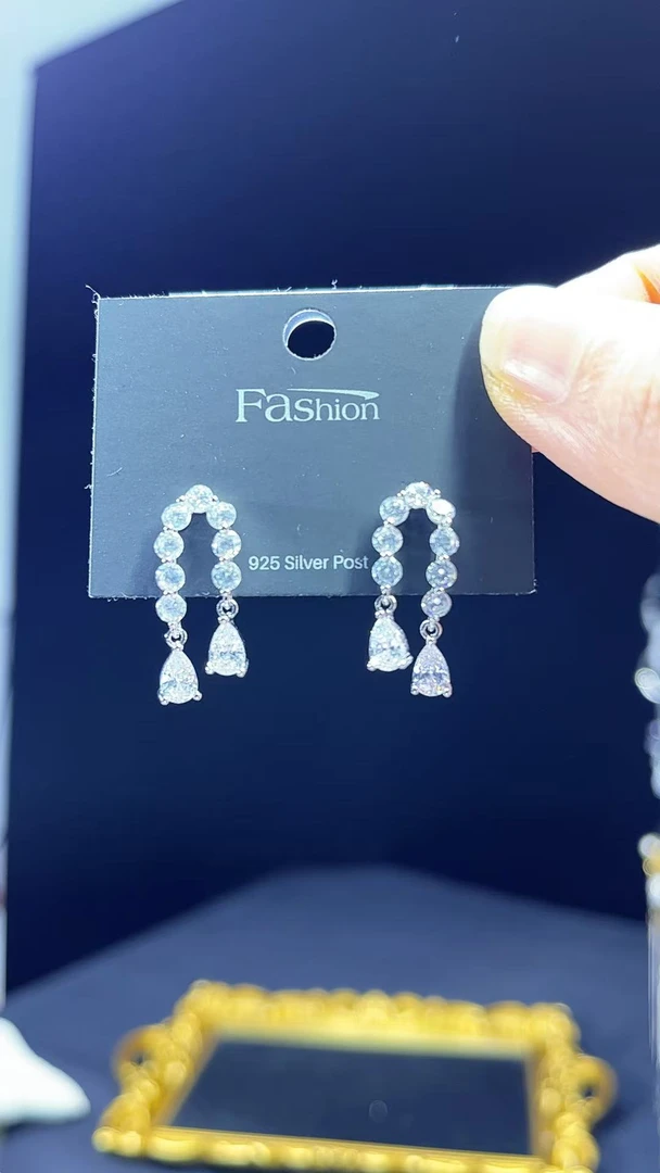 铜合金锆石耳饰 时尚锆石流苏耳环短款通勤0375