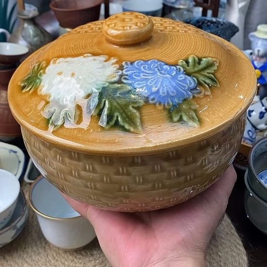 中古物品默认微瑕，谨慎参拍，满18包邮！