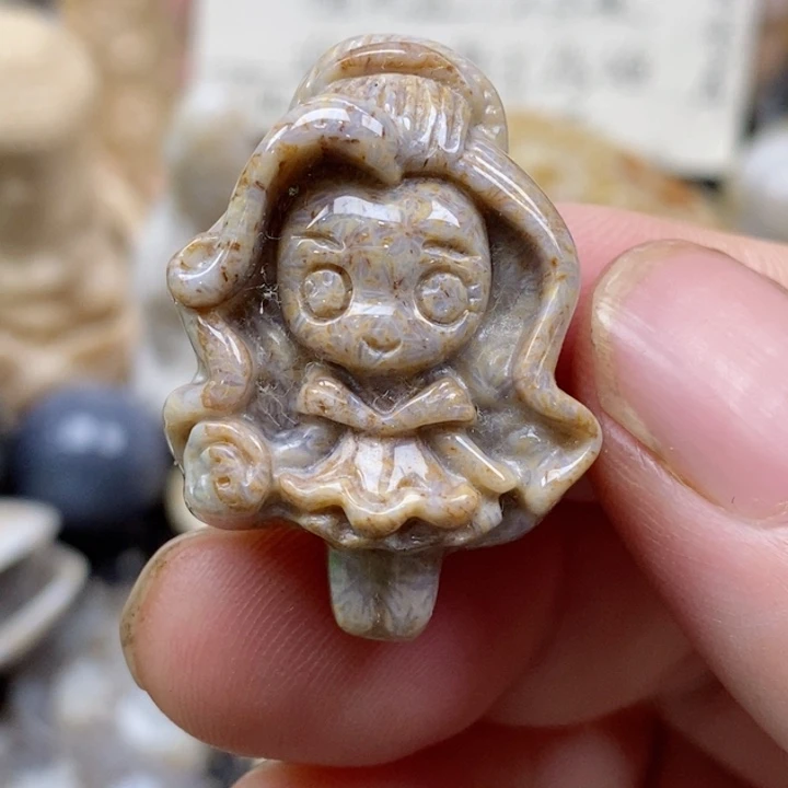 颈饰未镶嵌硅化珊瑚（珊瑚玉）有瑕 小