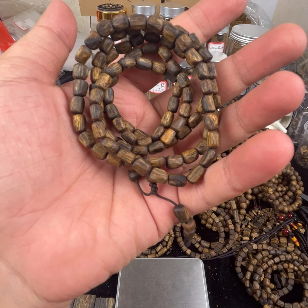 卡05mm随形多圈手串 重13克+