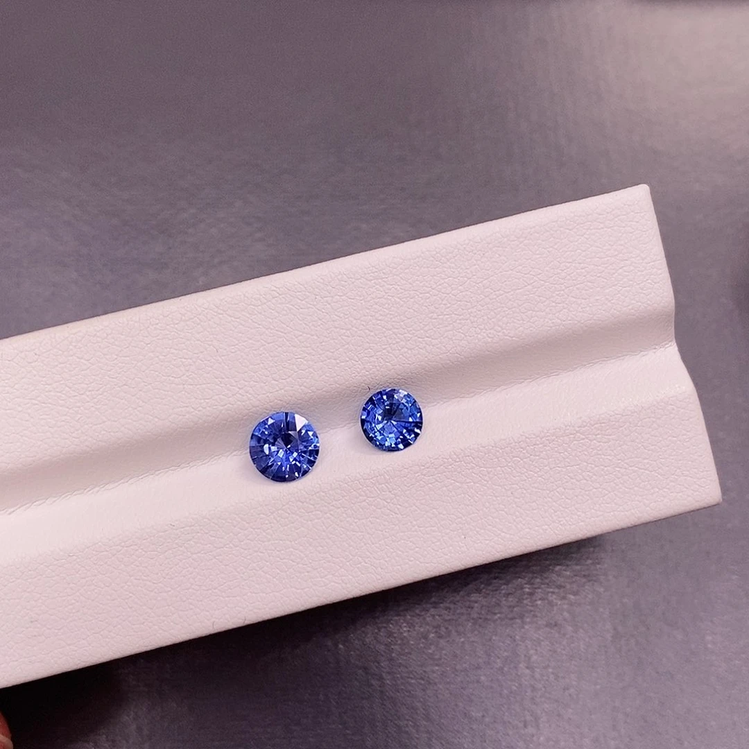 裸石蓝宝石1.08克拉圆6.5mm+0.77克拉圆5.9mm