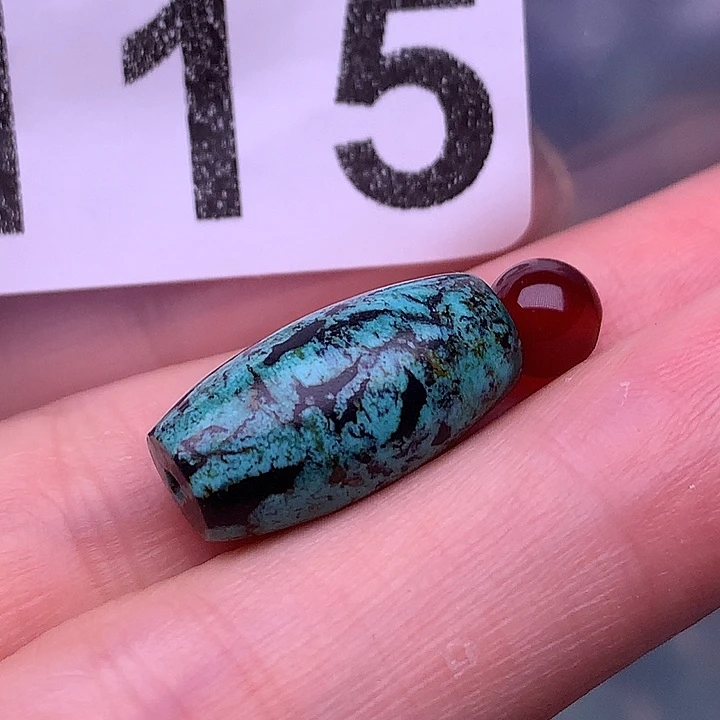 南红玛瑙未镶嵌珠宝奇石