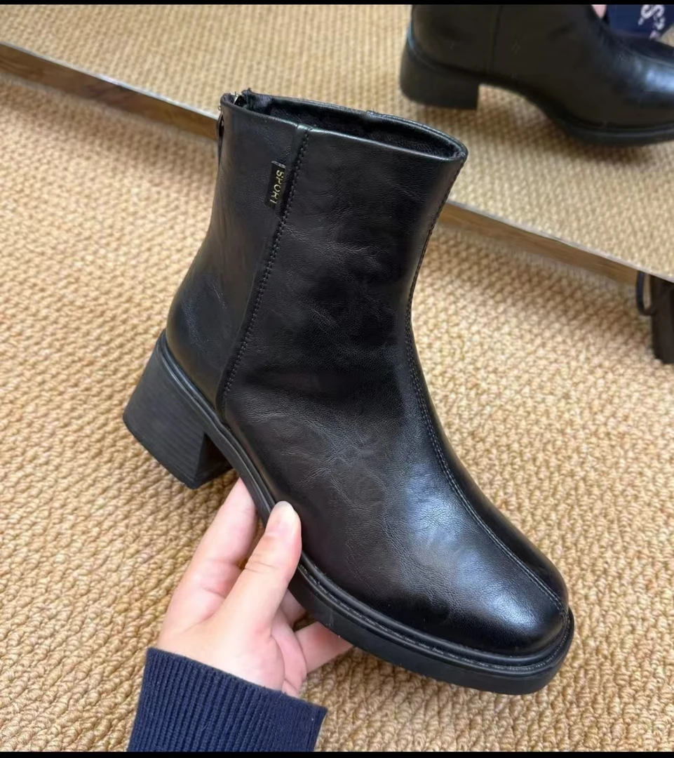 8cm时尚粗跟短靴秋冬防滑马丁靴英伦风方头高跟靴子休闲百搭女鞋