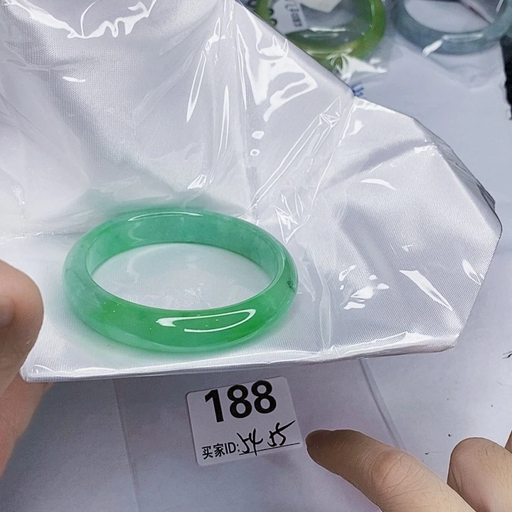 翡翠未镶嵌手镯一图一物实物为准