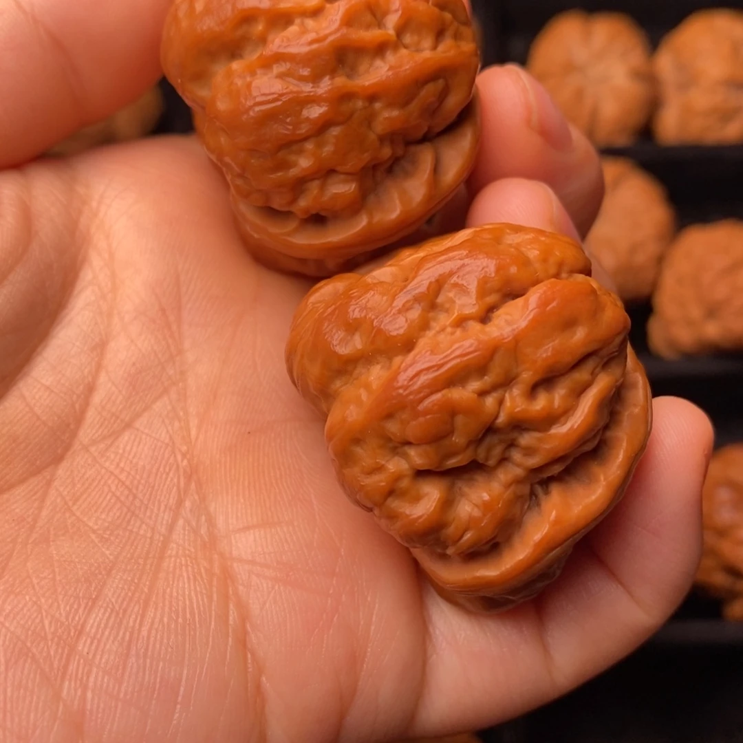 文玩核桃吊坠秦岭野生核桃