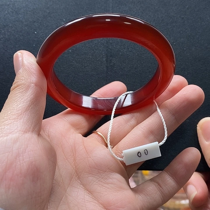 米***)玛瑙/玉髓未镶嵌手镯57.4