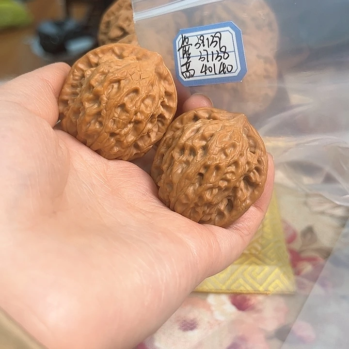 文玩核桃把件非嫁接北京