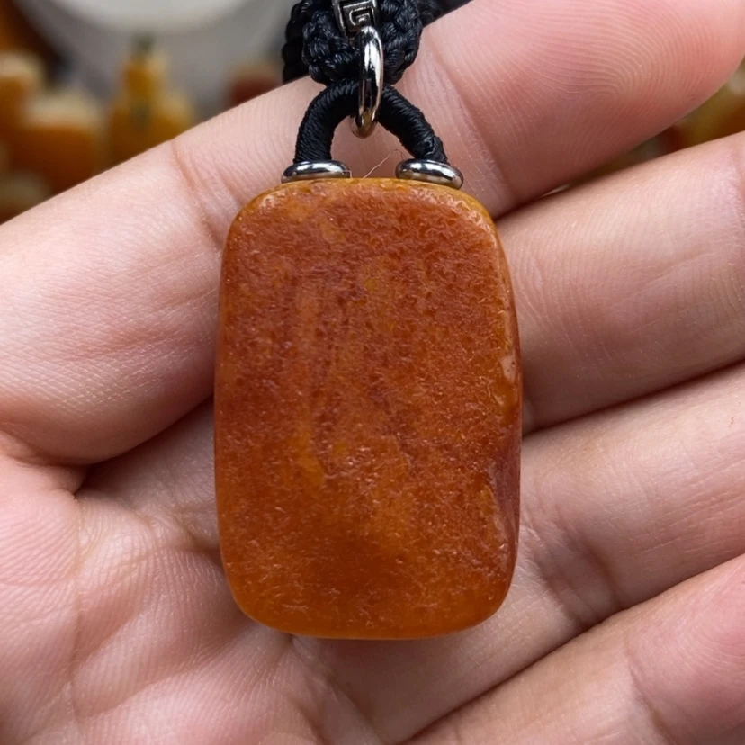 【闪购商品】琥珀颈饰未镶嵌