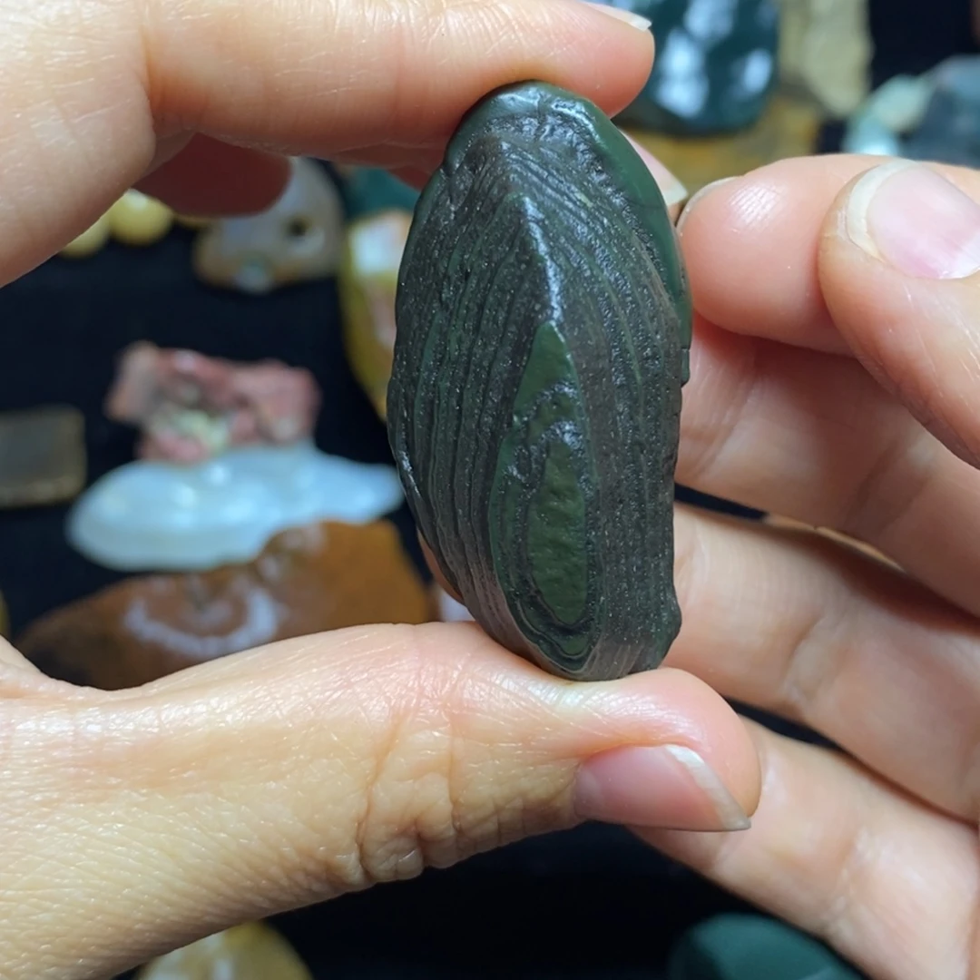 瑾***轩石材阿拉善戈壁石