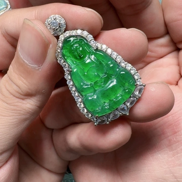 翡翠未镶嵌颈饰天然A货翡翠放漏