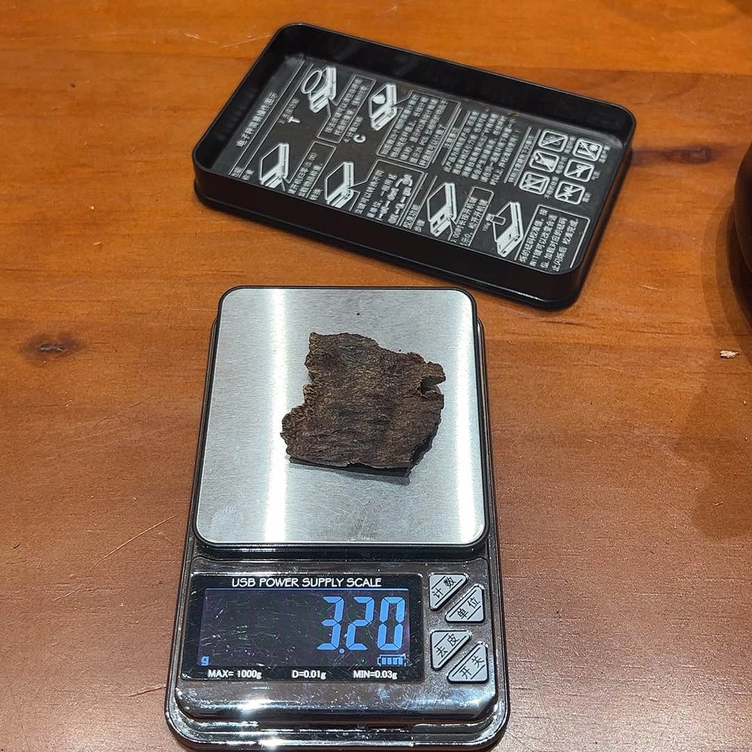 沉香碎屑沉香海南天然野沉香沉水3.2g