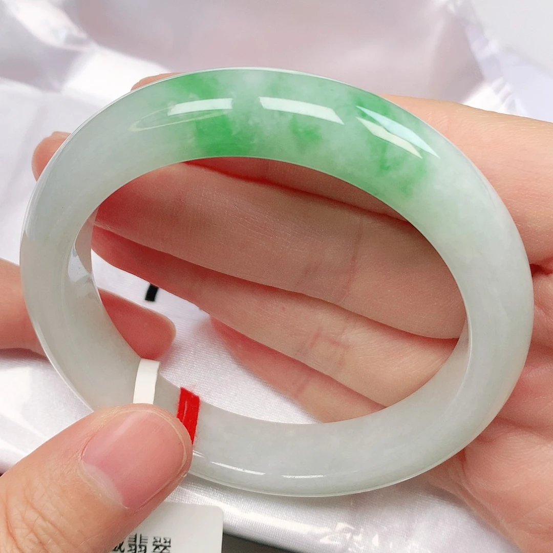 翡翠手镯未镶嵌抖音710