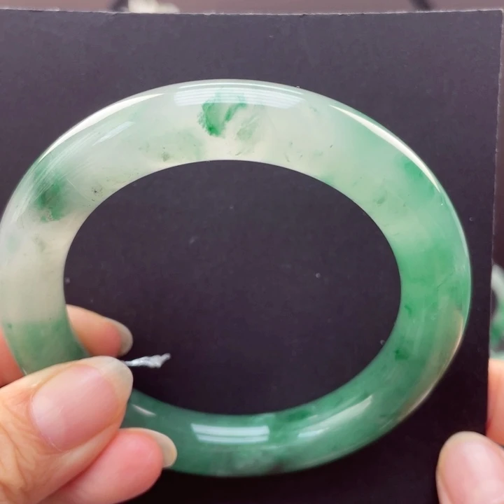 石英质玉手镯未镶嵌57-58