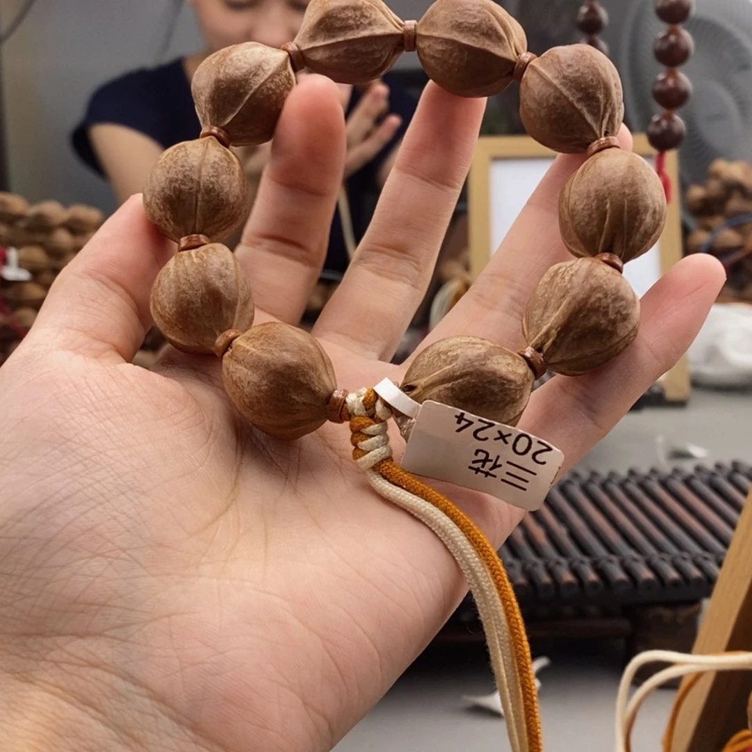 手串橄榄核涛****梅林铁