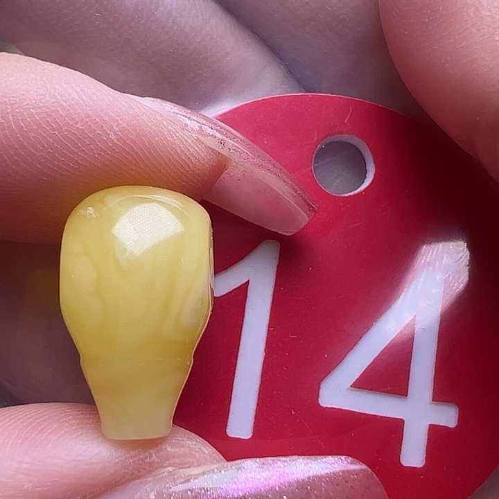 未镶嵌蜜蜡裸石9mm三通