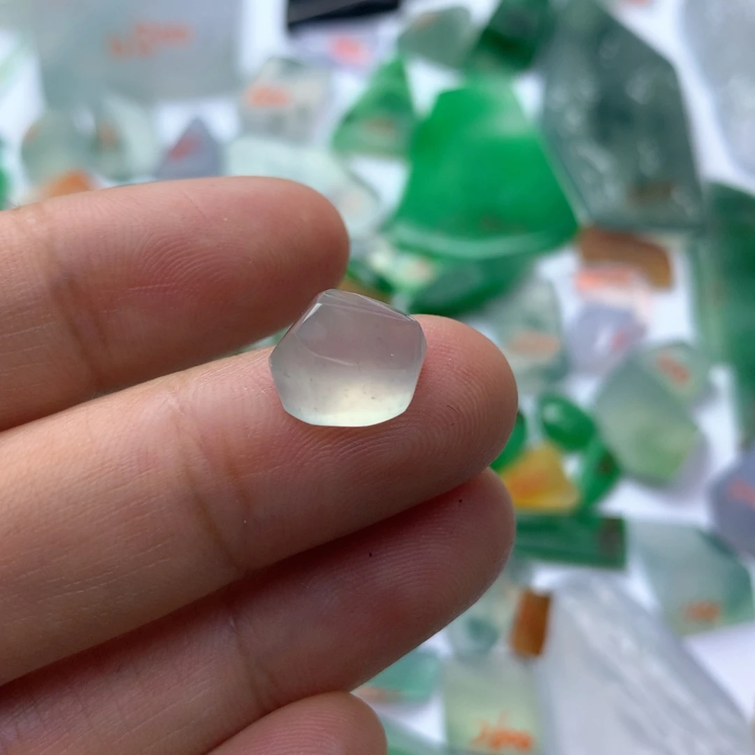 定制翡翠未镶嵌天然翡翠