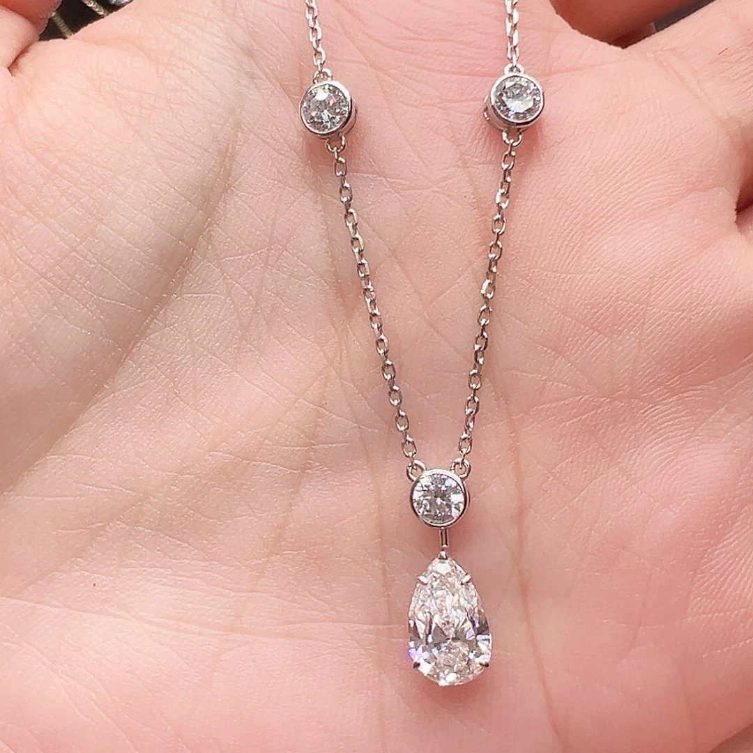 18K金镶嵌实验室培育钻石项链1.188ct K白水滴形项链45cm