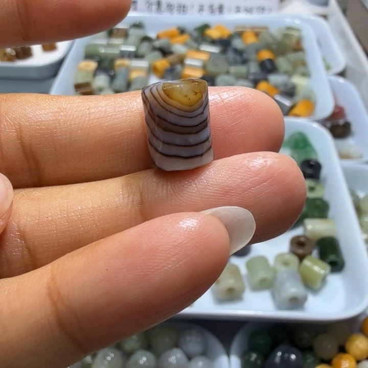 未镶嵌和田玉珠宝半成品
