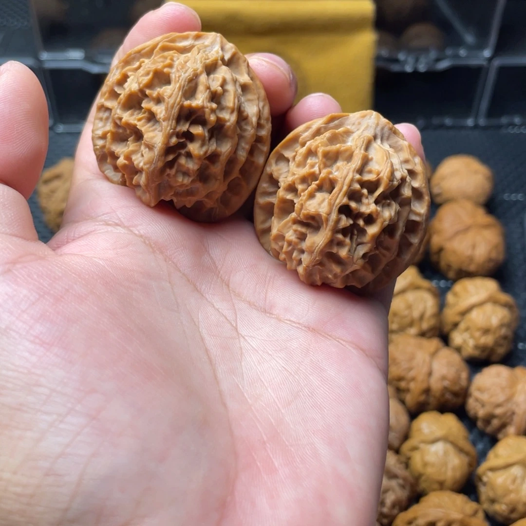 文玩核桃把件苹果园40全三角