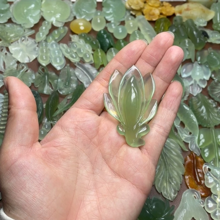 蛇纹石玉合金颈饰