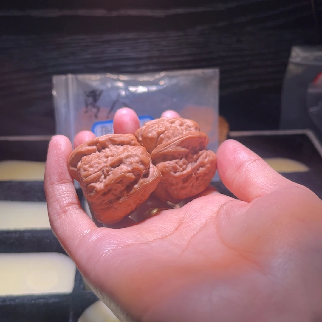 纽***克大叶紫檀（黑酸枝木类）蛤蟆