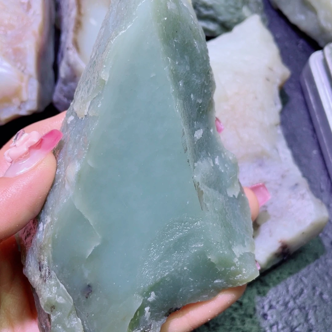 和田玉未镶嵌珠宝半成品