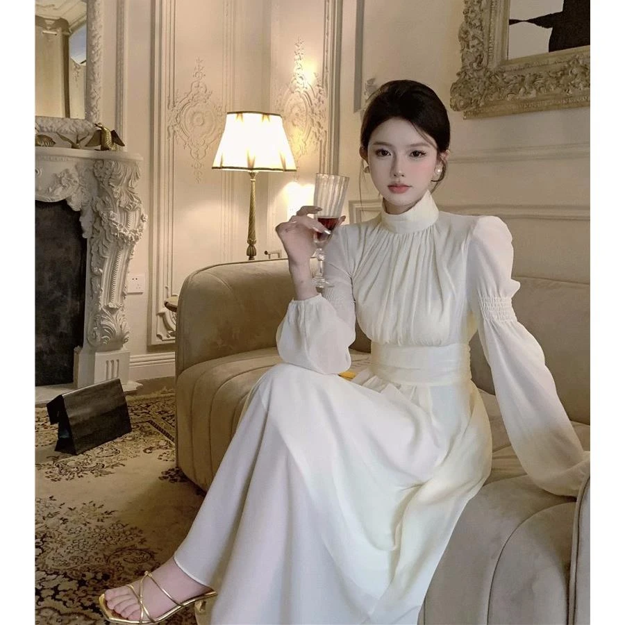法式白色半高领长袖连衣裙仙女春季2025新款气质裙子雪纺a字长裙