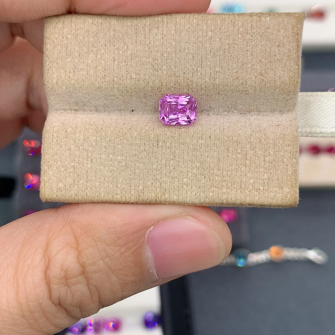 彩色蓝宝石裸石1.16克拉无烧全净粉蓝宝