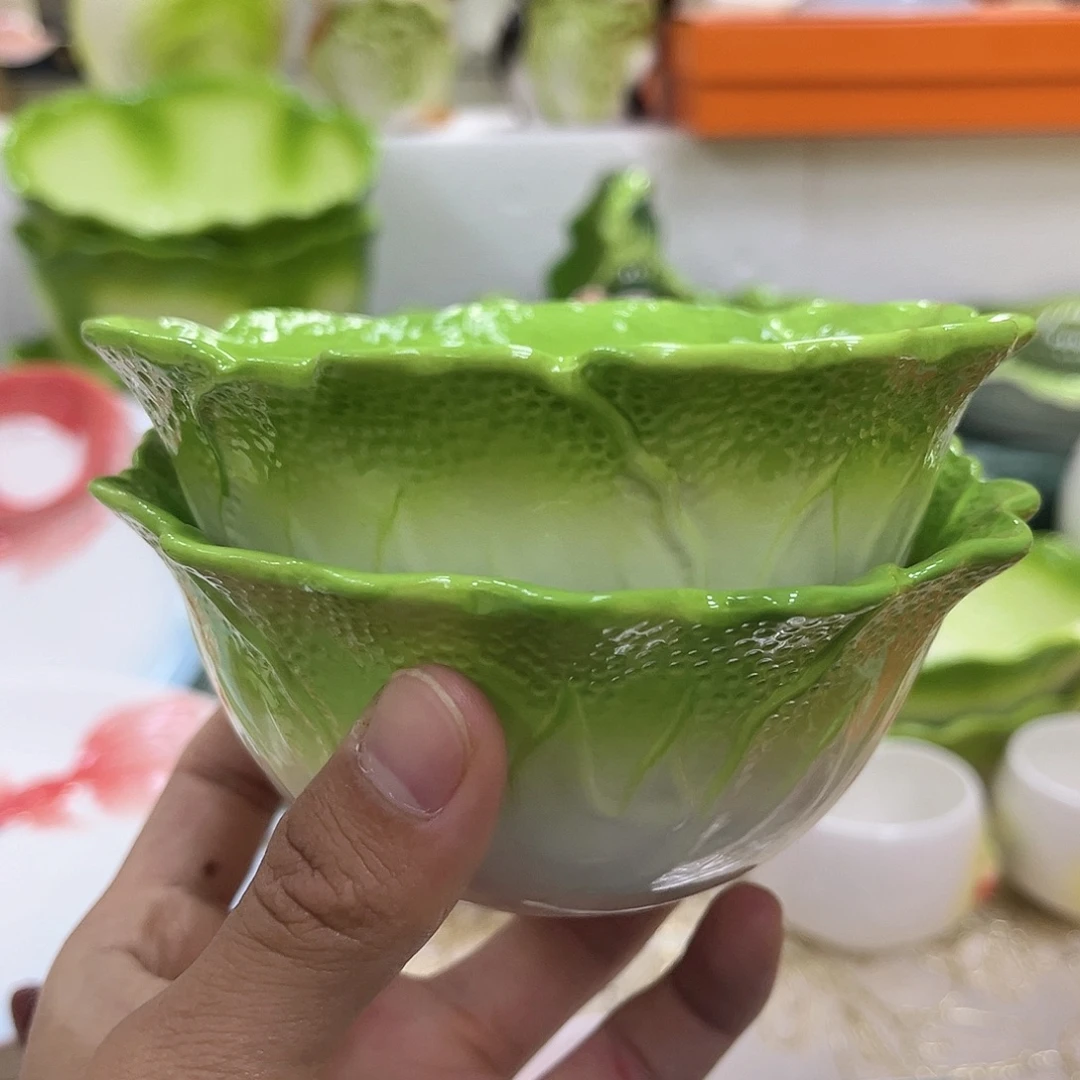 琉璃手工艺品陶瓷制品和其他材料中