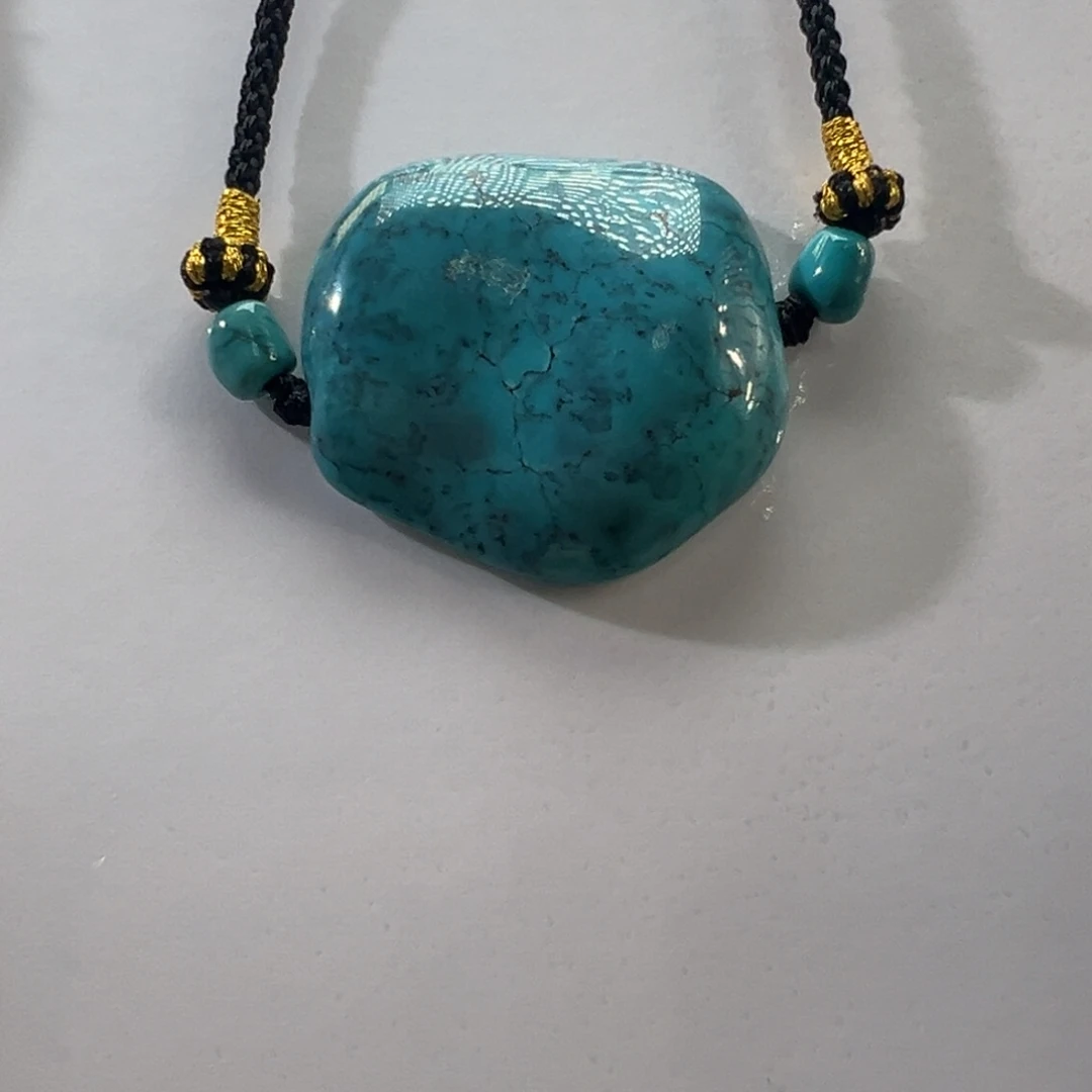 绿松石未镶嵌挂件