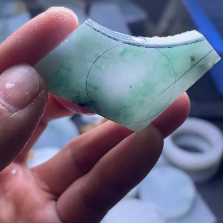 定制翡翠未镶嵌翡翠