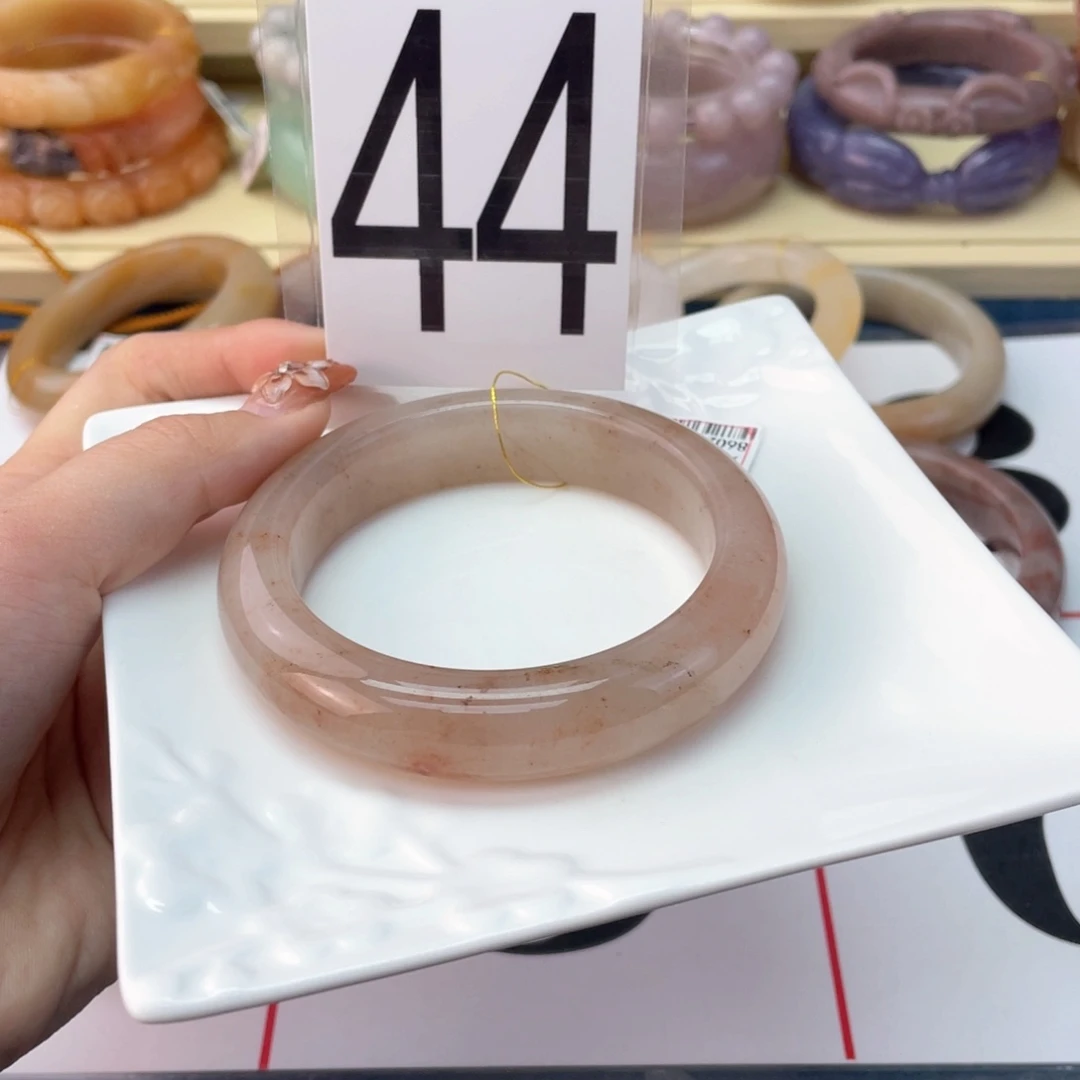 石英质玉未镶嵌手镯