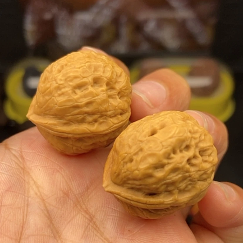 【闪购商品】文玩核桃吊坠28尺子弹头